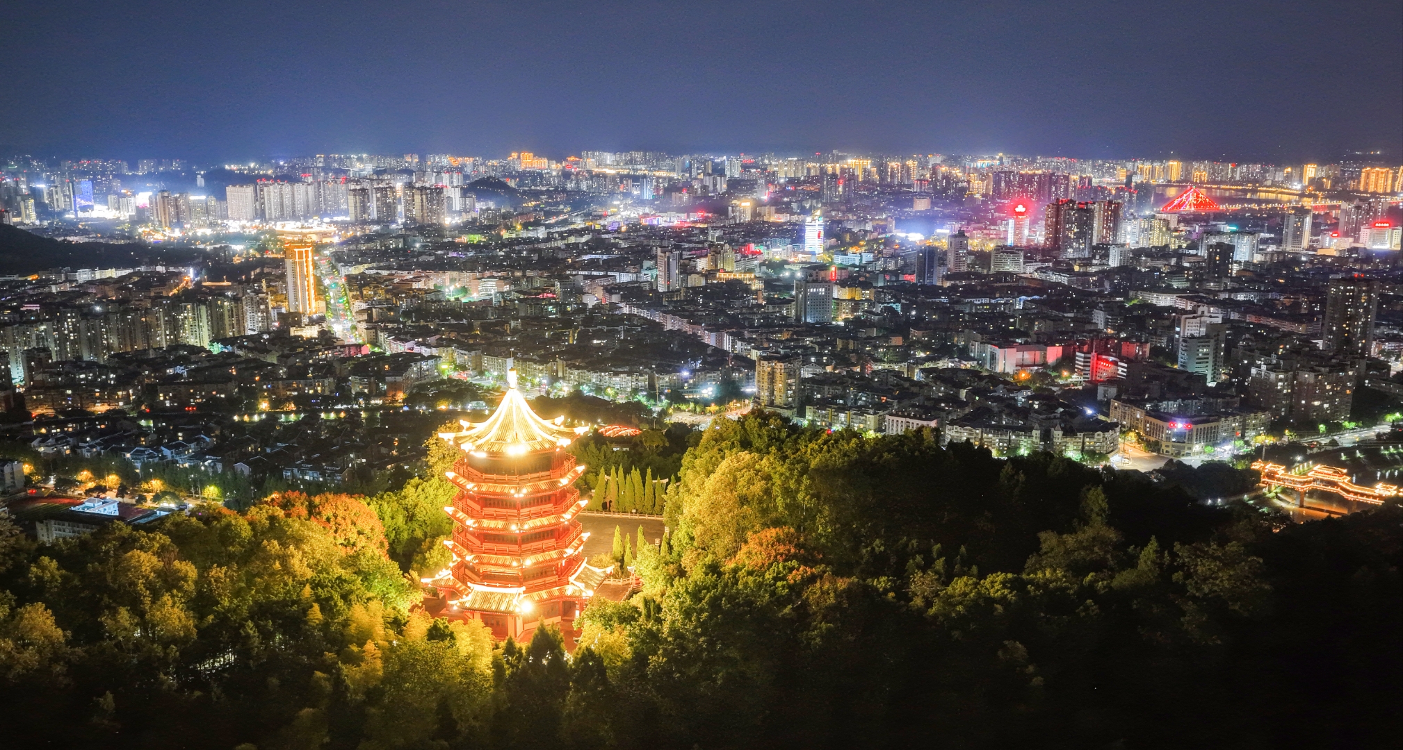 南充城市天际线