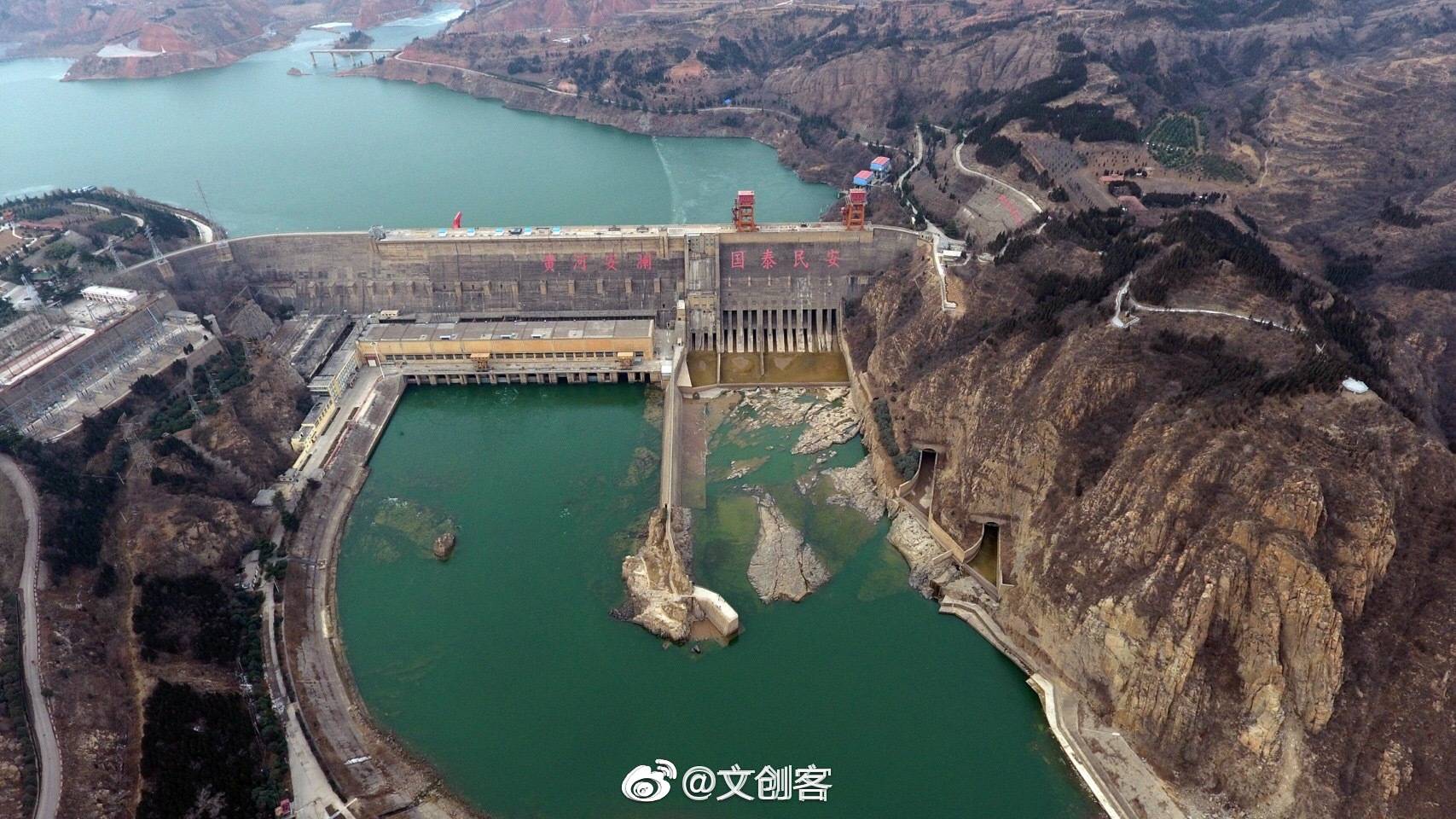 三门峡城市天际线